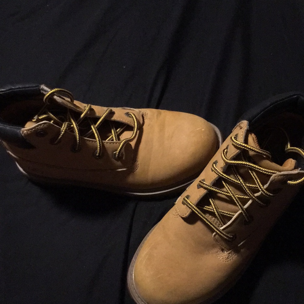 Skechers